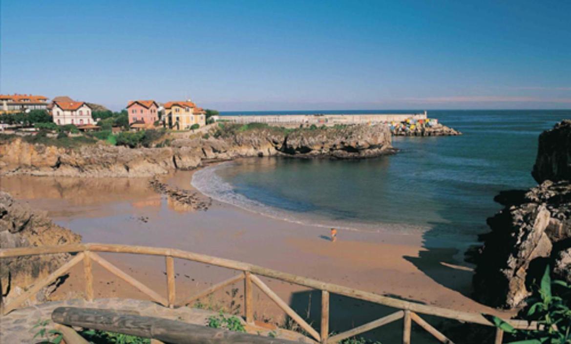 Viviendas Turisticas Los Cubos De Llanes 3 Exterior photo